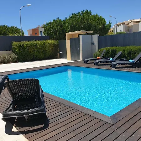 Oura V4 Marisa With Private Pool *