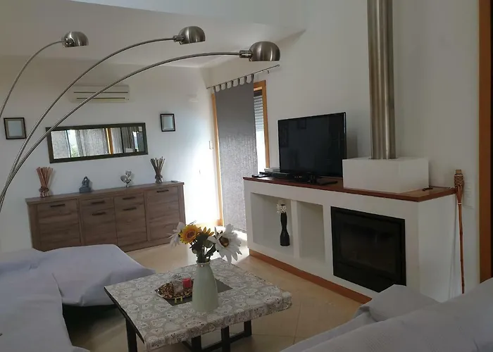 Oura V4 Marisa With Private Pool וילה אלבופיירה