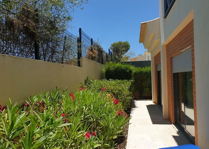 Oura V4 Marisa With Private Pool *